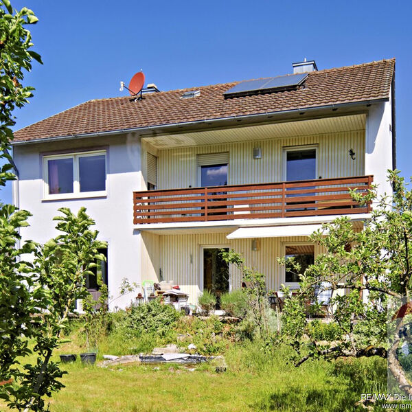 Einfamilienhaus mit großem Garten